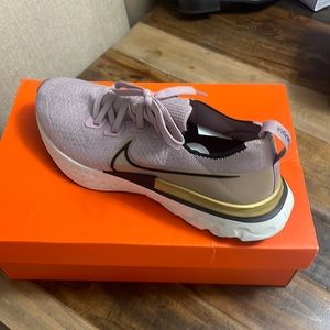 Nike react infinitely run fk